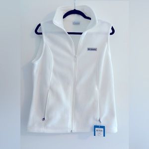 NEW women’s Columbia vest size large